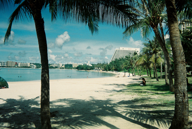 FH010014_guam.jpg